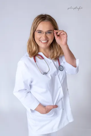 dr n. med. Karolina-Pyziak Kowalska